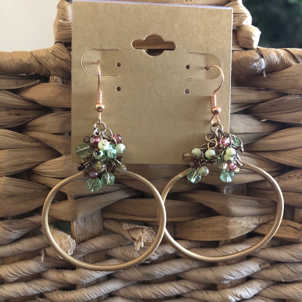 Vintage matte gold tone beaded cluster earrings